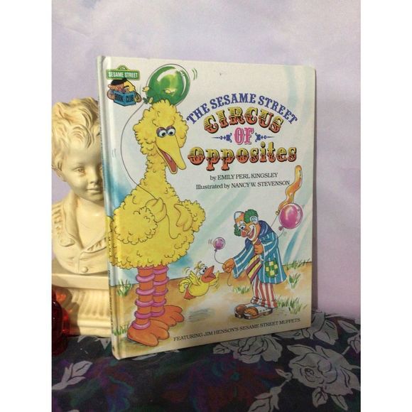 1981 Sesame Street Book Jim Henson’s Muppets “Circus Of Opposites” - Picture 2 of 12